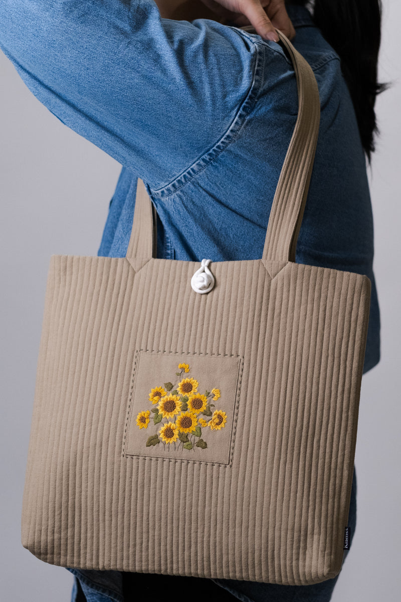 KKOT TOTE | FAWN PATCH SUNFLOWER